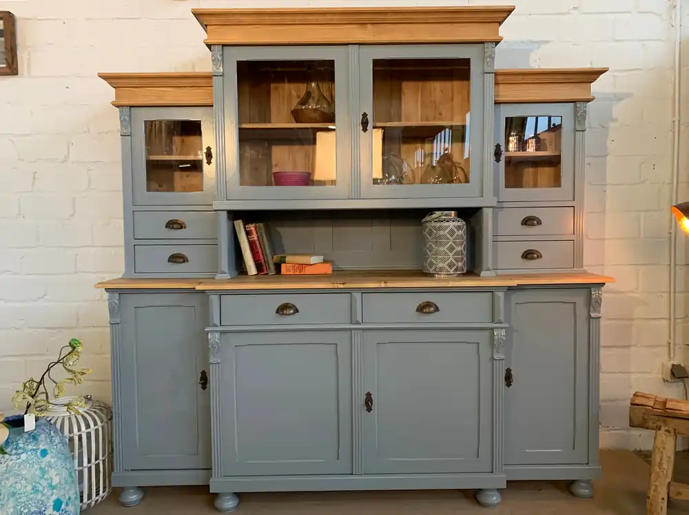 Letzte Chance Buffetschrank aus Weichholz grau/antikbraun
