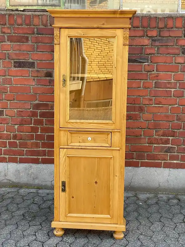 Weichholz Eckvitrine im Landhausstil Highlight