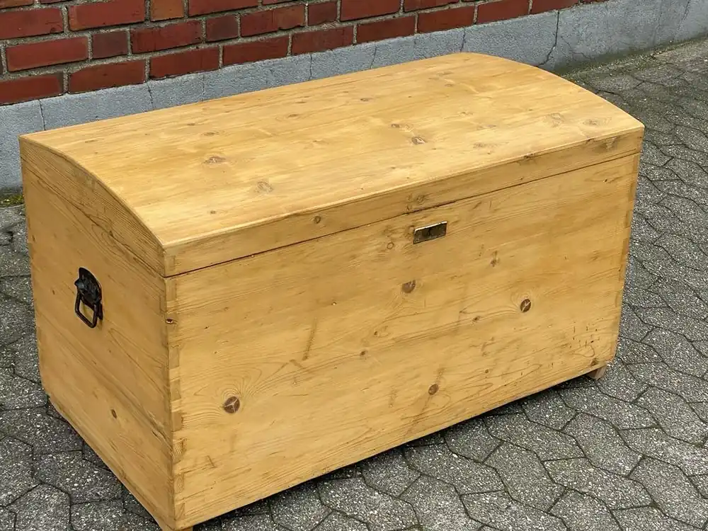 Gründerzeit Truhe aus Weichholz Heißes Angebot