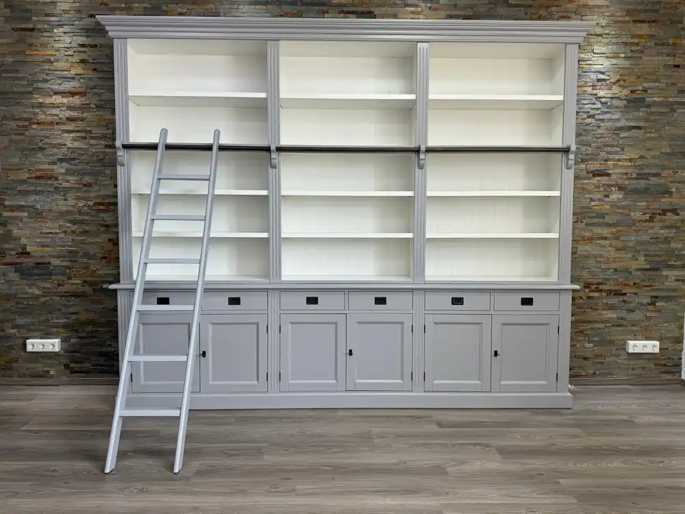 Bücherwand Bibliothek im Landhausstil – 300 cm Breite, mit Leiter und Softclose Schubladen Echt