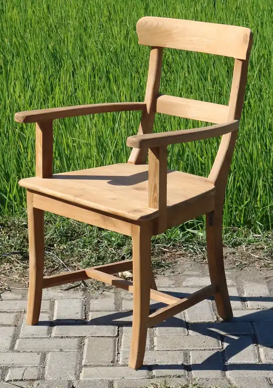Teakholz Stuhl „Mariotto“ mit Armlehnen – Massiv, klassisch & komfortabel – recyceltes Teak, naturbe Preis Gesenkt