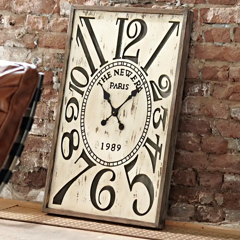 Markenprodukt Uhr Le temps