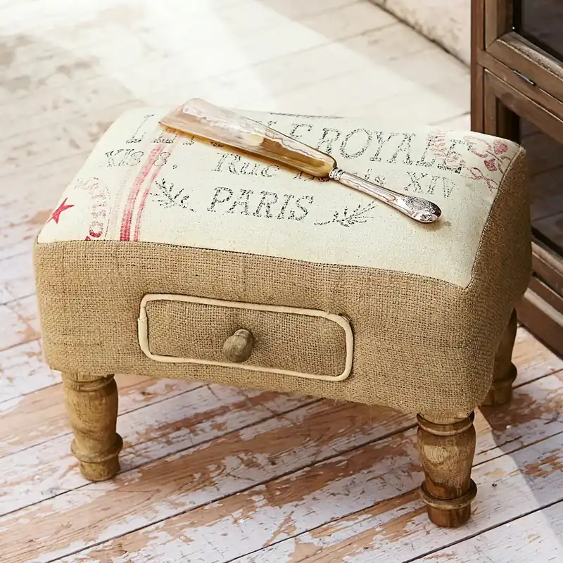 Sale Hocker Jean