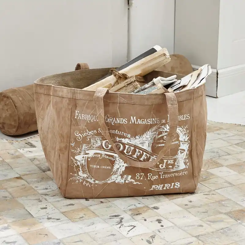 Aktuell Tasche Linessa