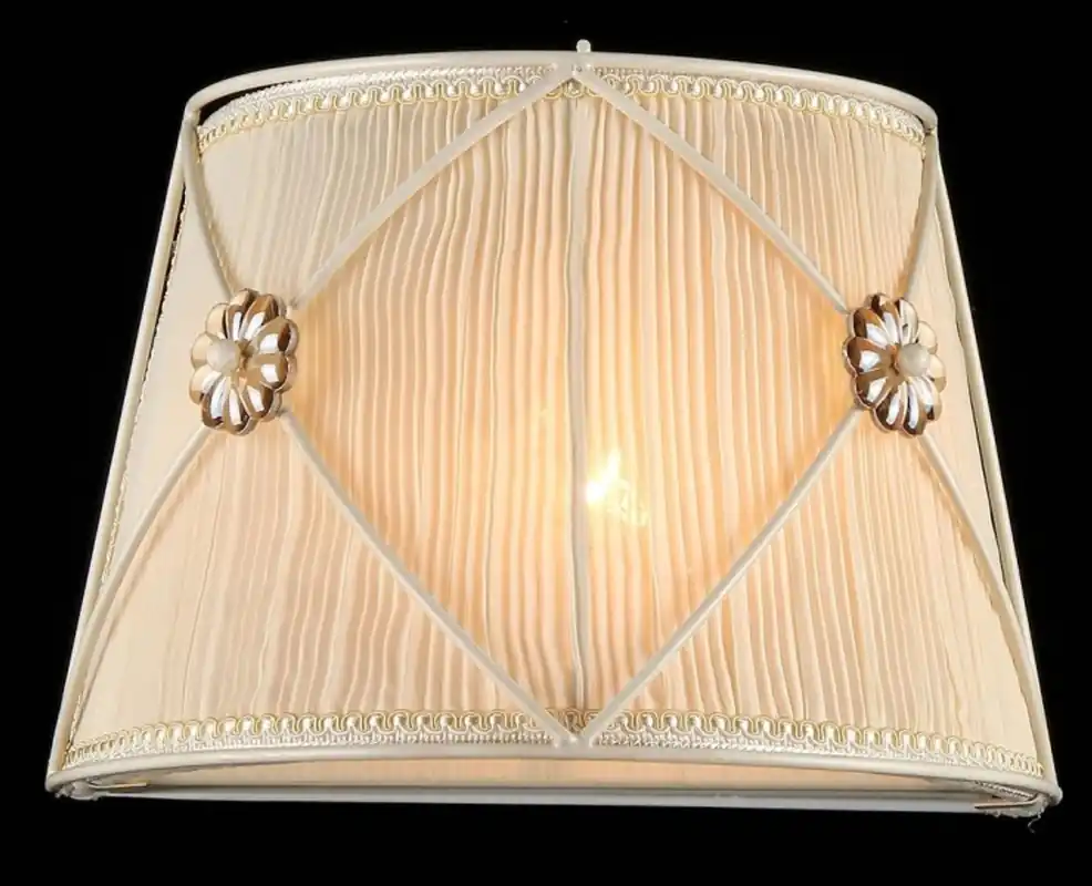 Top-Seller Casa Padrino Barock Wandleuchte Weiß Gold 28 x H 19 cm Antik Stil - Wandlampe Wand Beleuchtung