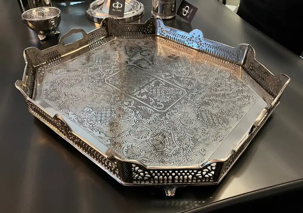 Preisreduziert Casa Padrino Luxus Art Deco Messing Tablett Nickel Finish 52 x 42 x H. 8 cm - Limited Edition