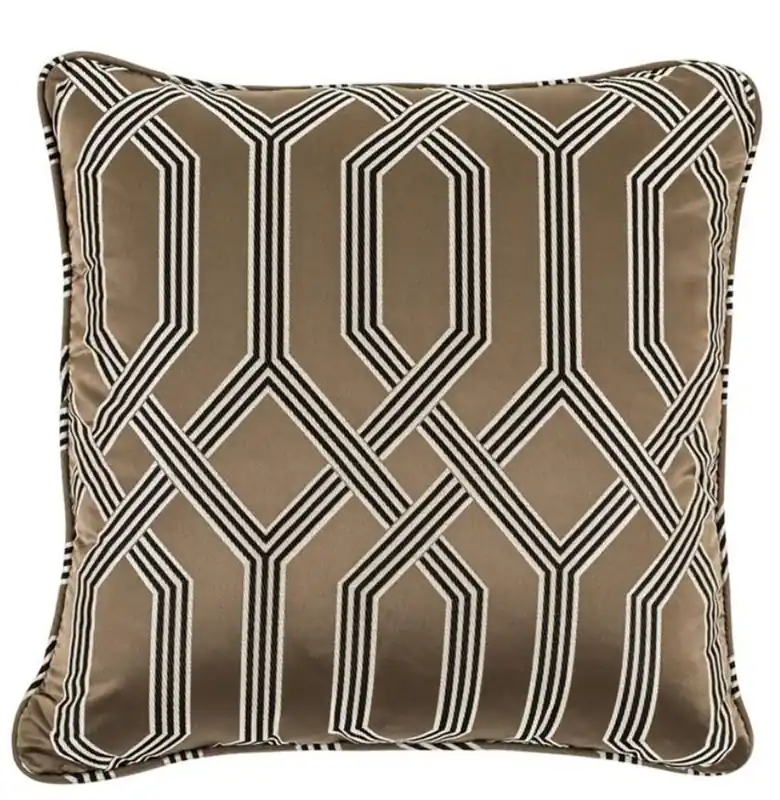 Casa Padrino Deko Kissen / Zierkissen Braun 50 x 50 cm - Luxus Wohnzimmer Accessoires Echt