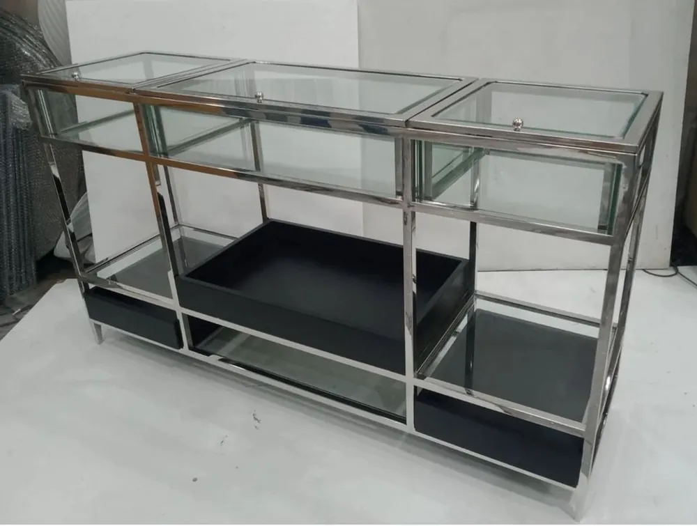 Casa Padrino Luxus Shopvitrine mit Glasfächern Glas Theke 153 x 42 x H 88 cm Ladeneinrichtung Vitrine Ladentheke Markenware