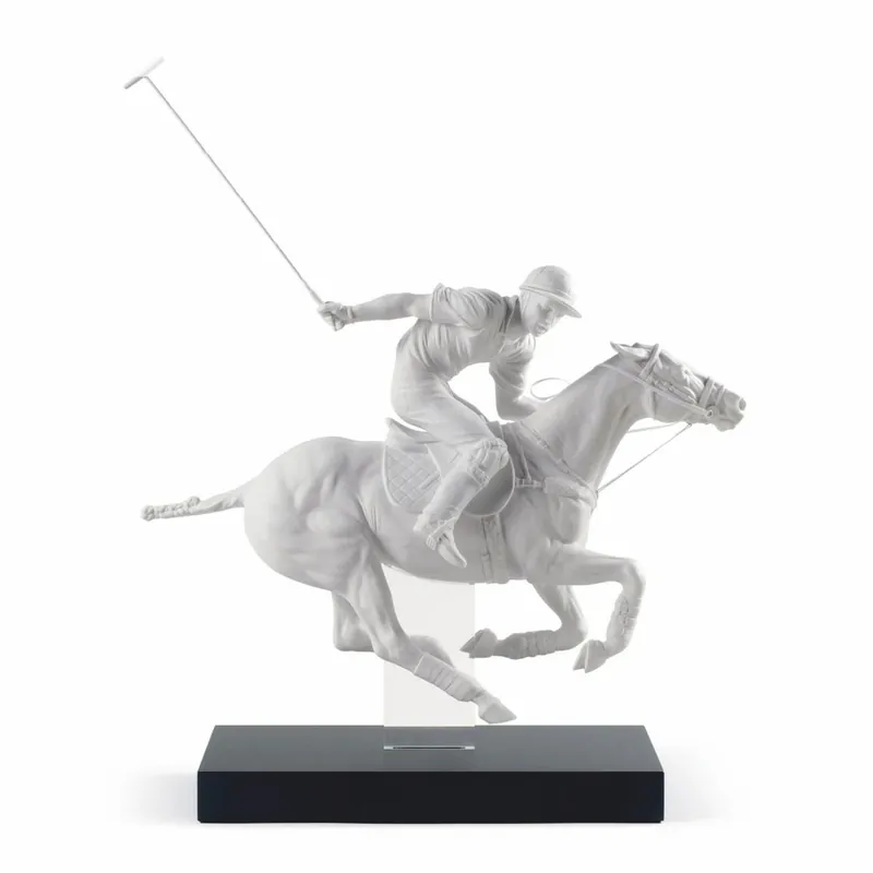 Top-Preis Casa Padrino Luxus Porzellan Deko Figur Polospieler Matt Weiß / Schwarz 50 x 20 x H. 61 cm