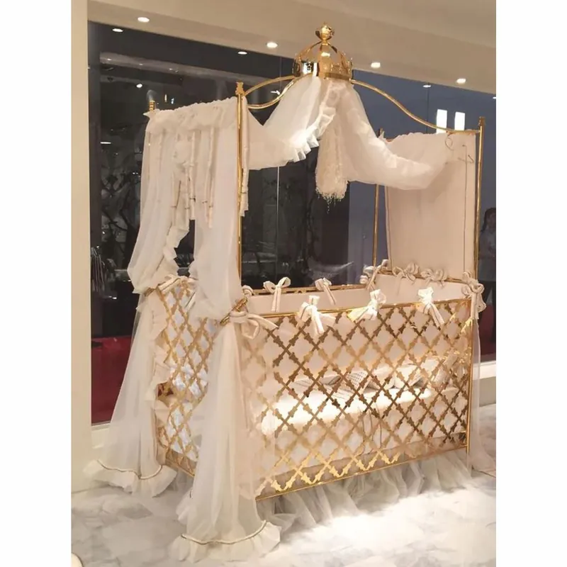 Preisreduziert Casa Padrino Luxus Barock Babybett mit Krone Gold 150 x 80 x H. 245 cm - Made in Italy