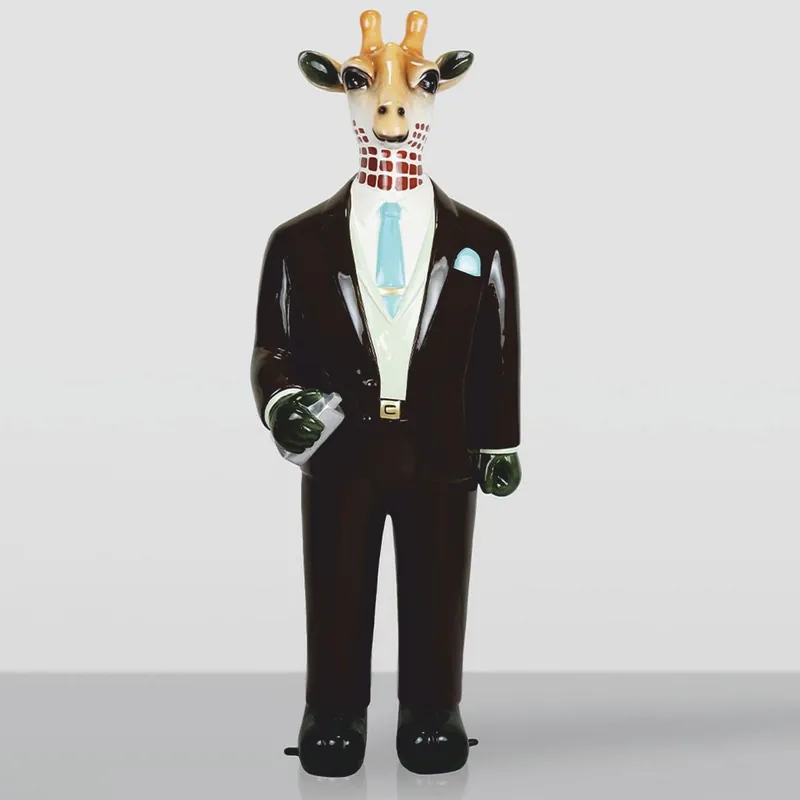 Angebot Casa Padrino XXL Deko Skulptur Giraffe mit Anzug H. 171 cm - Große Deko Figur
