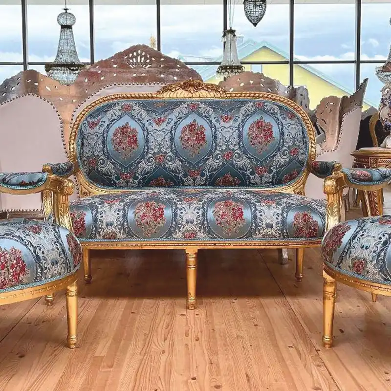 Casa Padrino Barock 2er Sofa Hellblau / Bunt / Gold 150 cm - Barock Möbel Top-Angebot