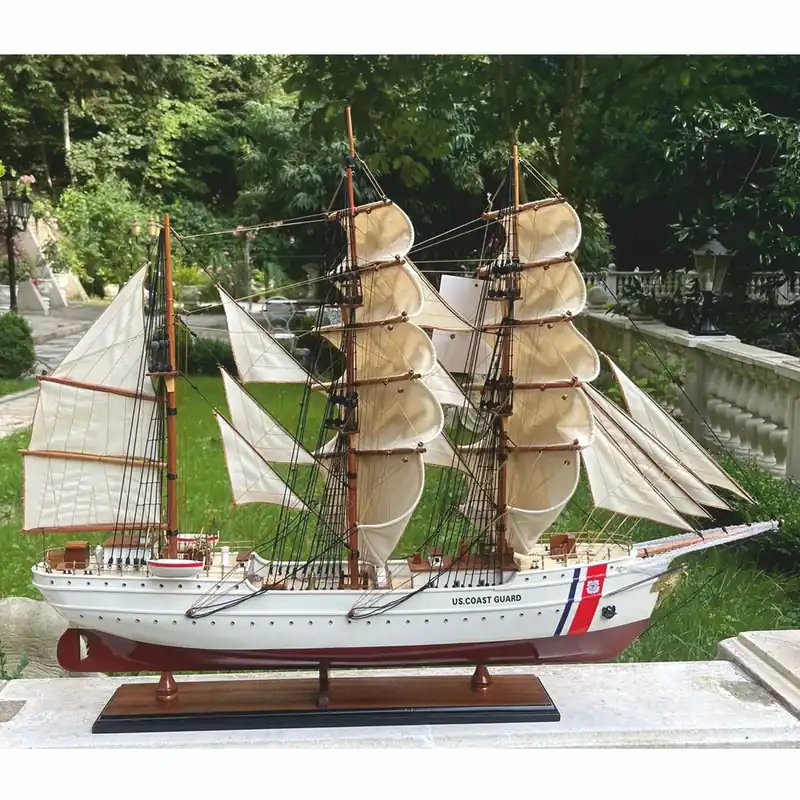Günstig Casa Padrino Deko Segelschiff US Coast Guard Weiß / Braun 97 cm - Modellschiff