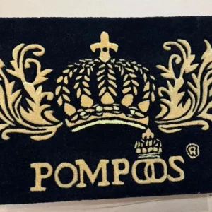 Pompöös by Casa Padrino Fußmatte Krone von Harald Glööckler Schwarz / Gold 80 x 50 cm Abverkauf