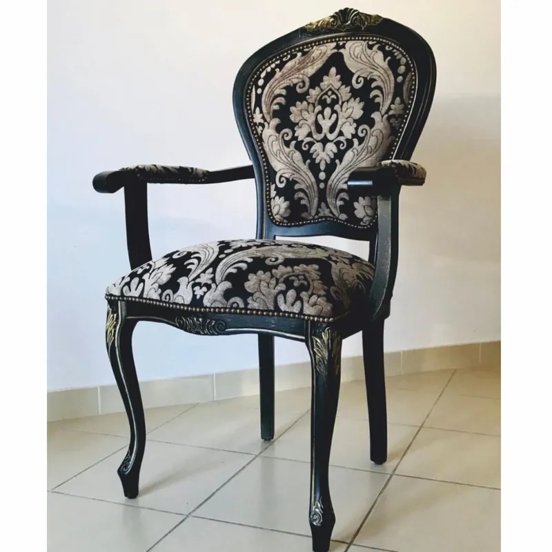 Casa Padrino Luxus Barock Esszimmer Stuhl mit Armlehnen Schwarz / Grau / Antik Schwarz Saisonangebot