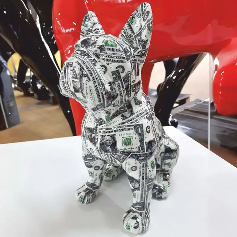 Casa Padrino Deko Figur Hund Bulldogge mit Dollar Design H. 30 cm - Deko Skulptur Heißes Angebot