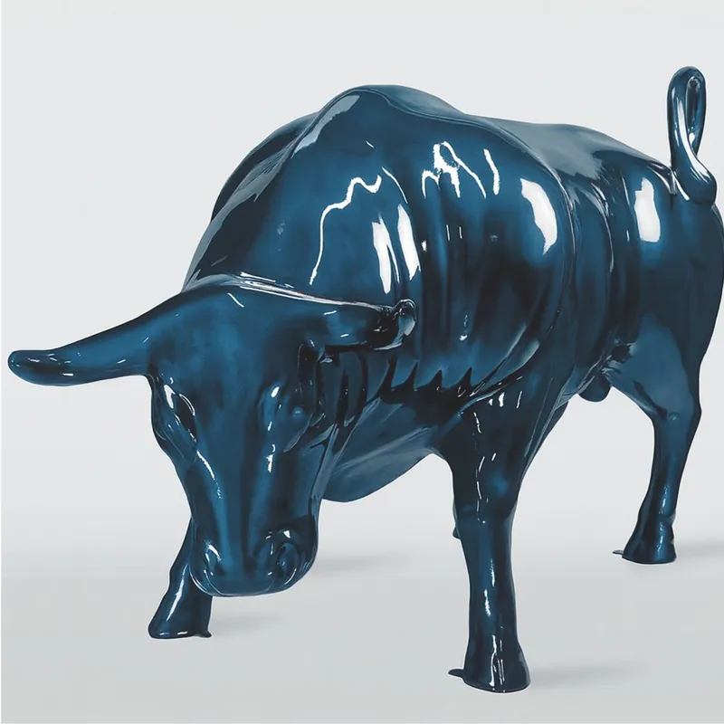 Casa Padrino XXL Deko Skulptur Stier Metallic Blau 235 cm - Garten Figur Sonderaktion