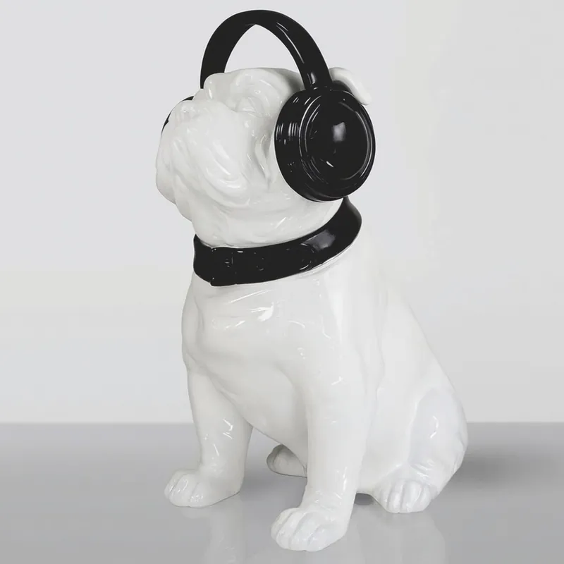 Casa Padrino Deko Skulptur Hund Bulldogge mit Kopfhörern Weiß / Schwarz H. 120 cm Heißes Angebot