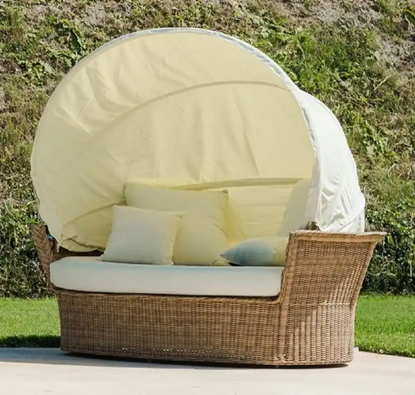 Rabatt Casa Padrino luxury lounger island natural / white 186 x 141 x H. 174 cm - Hand woven weatherproof lounge sofa with sun roof - Modern garden terrace hotel furniture