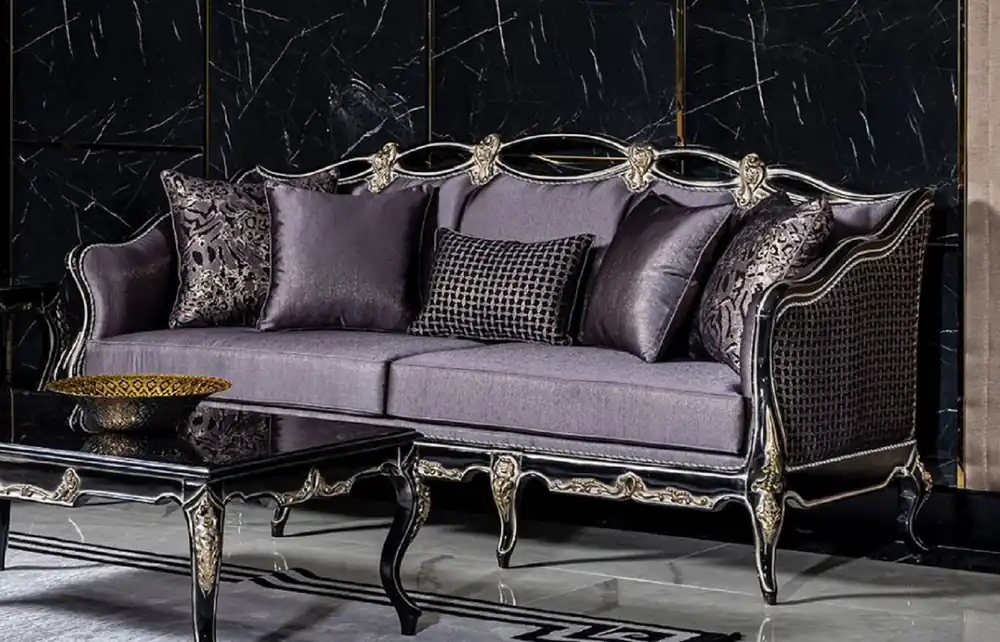 Casa Padrino luxury baroque sofa purple / black / gold - Handmade living room sofa with decorative pillows - Living room furniture in baroque style - Noble & Pompous Neue Kollektion