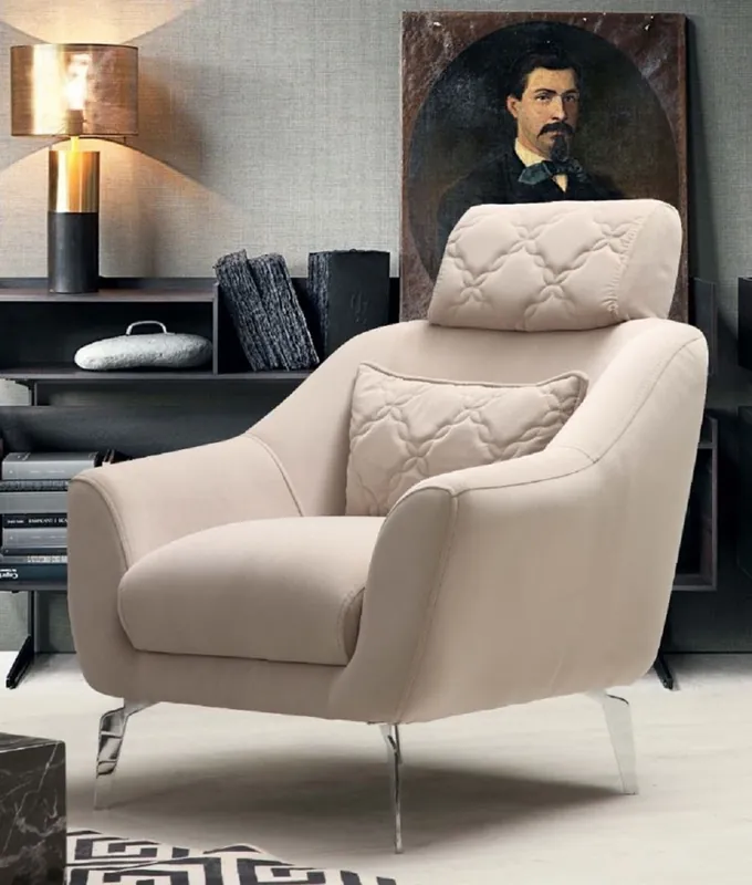 Casa Padrino luxury living room armchair with adjustable headrest and decorative pillow beige / silver 83 x 85 x H. 92 cm - Luxury living room furniture Schnäppchen