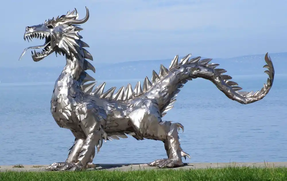 Abverkauf Casa Padrino luxury garden decoration sculpture dragon silver 290 x 75 x H. 177 cm - Huge stainless steel decoration figure - Garden Figure - Hotel Garden Decoration