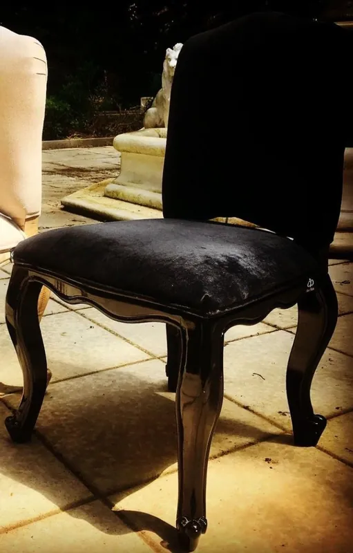 Casa Padrino Luxury Baroque Dining Chair Castle Black 54 x 51 x H. 91 cm - Handmade Kitchen Chair with Brass Lion Handle - Baroque Hotel & Restaurant Furniture Neue Ware