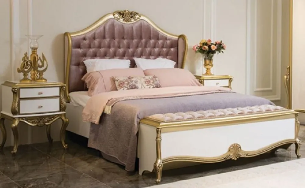 Expressversand Casa Padrino luxury baroque bedroom set purple / pink / white / gold - 1 Double Bed with Headboard & 2 Bedside Tables - Baroque bedroom furniture - Noble & Magnificent