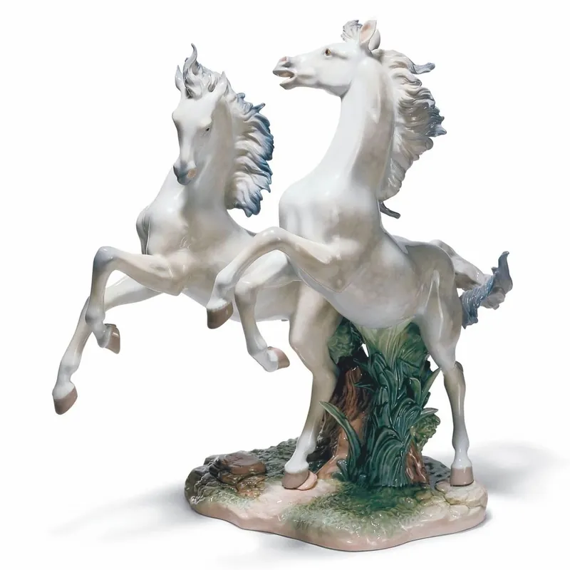 Neue Kollektion Casa Padrino Luxus Deko Porzellan Skulptur Pferde H. 53 cm - Handgefertigt