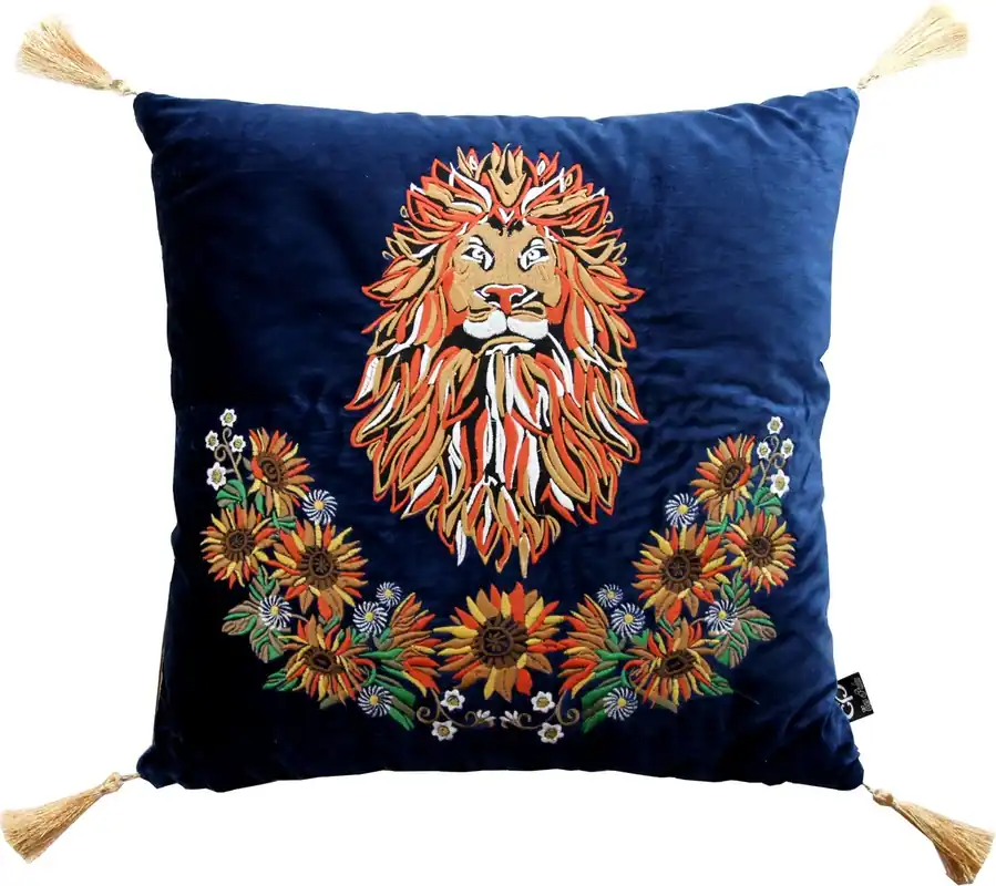 Coussin décoratif de luxe Casa Padrino avec des glands Lion Bleu foncé / Or 45 x 45 cm - velours de qualité supérieure - qualité luxe Kracherpreis