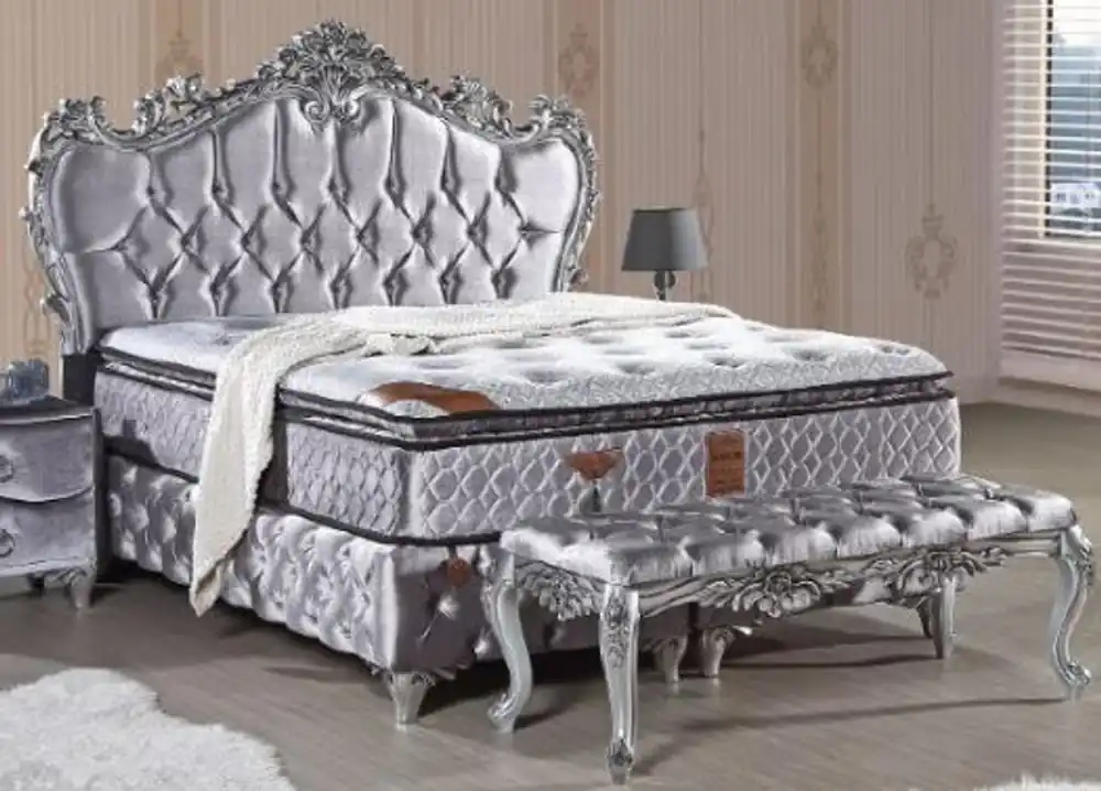 Casa Padrino lit double baroque argent - Lit orné de velours avec strass et matelas - Mobilier de Chambre Baroque Preisreduziert
