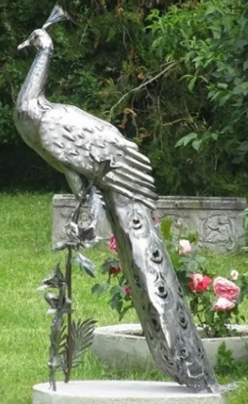 Preisknaller Casa Padrino sculpture de décoration de jardin paon argent 50 x 75 x H. 118 cm - Élégante figurine de décoration de jardin en acier inoxydable - Figurine de jardin résistante aux intempéries