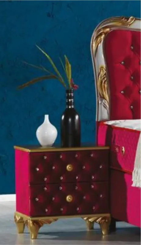 Rabatt Casa Padrino table de chevet baroque avec strass et 2 tiroirs bordeaux rouge / or 50 x 50 x H. 50 cm - Table d'appoint de style baroque - Mobilier de Chambre Baroque
