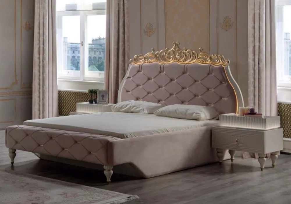 Markenprodukt Casa Padrino lit double baroque de luxe rose / crème / or 204 x 233 x H. 149 cm - Lit en bois massif noble avec tête de lit - Magnifique mobilier de chambre de style baroque