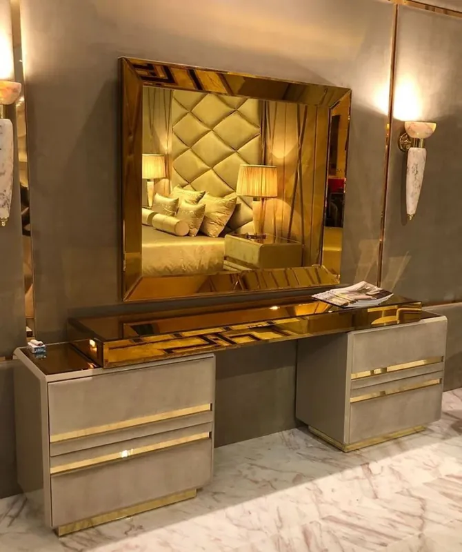 Billig Casa Padrino ensemble de meubles de chambre de luxe taupe / or - Coiffeuse noble avec miroir mural - Meubles d'Hôtel - Qualité de Luxe - Fabriqué en Italie