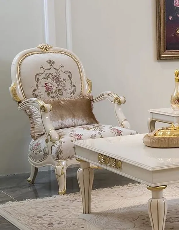 Expressversand Casa Padrino fauteuil baroque de luxe crème / blanc / or 73 x 60 x H. 111 cm - Magnifique fauteuil de salon avec motif fleuri et coussin décoratif - Mobilier de salon baroque