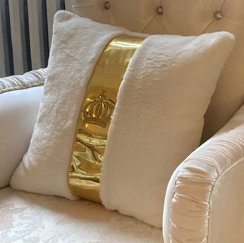 Direktkauf Harald Glööckler luxury decorative pillow Pompöös by Casa Padrino white / gold - Glööckler pillows - Designer decorative pillows - Harald Glööckler designer decorative accessories