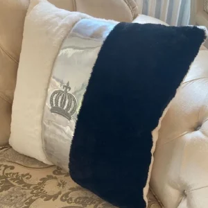 Top-Preis Harald Glööckler luxury decorative pillow Pompöös by Casa Padrino white / black / silver - Glööckler pillows - Designer decorative pillows - Harald Glööckler designer decorative accessories