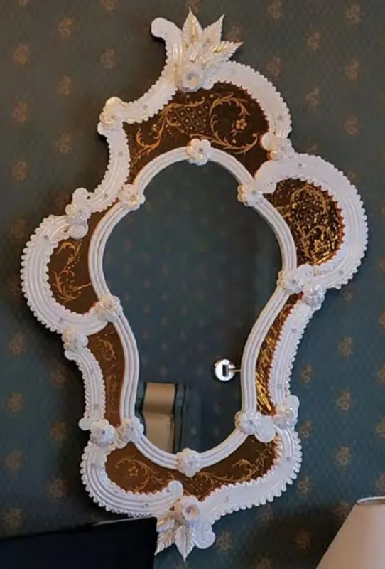 Casa Padrino luxury baroque mirror white / gold - Magnificent wall mirror in the venetian style - Castle furniture - Baroque furniture - Luxury furniture in baroque style - Made in Italy Sonderaktion