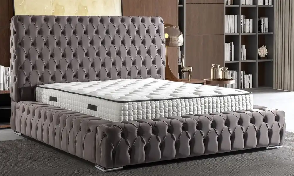 Casa Padrino Luxury Chesterfield Double Bed Gray / Silver - Different Sizes - Solid Wood Bed with Headboard and Mattress - Bedroom Furniture - Luxury Furniture - Chesterfield Furniture Sale