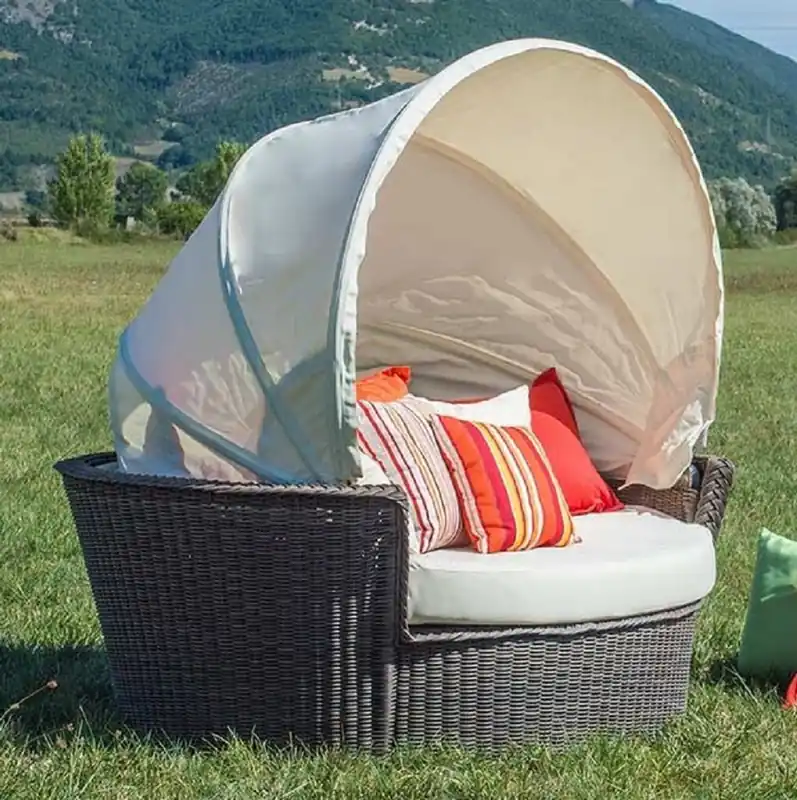 Online Kaufen Casa Padrino îlot de couchée de luxe marron / blanc 186 x 141 x H. 174 cm - Canapé de salon résistant aux intempéries tissé à la main avec auvent - Mobilier de jardin de hôtel moderne