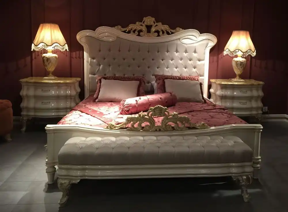 Mega-Angebot Casa Padrino ensemble de chambre baroque de luxe gris / blanc / or - 1 Lit Double Baroque & 2 Tables de Chevet Baroques & 1 Banc Baroque - Mobilier de chambre baroque - Noble & Magnifique