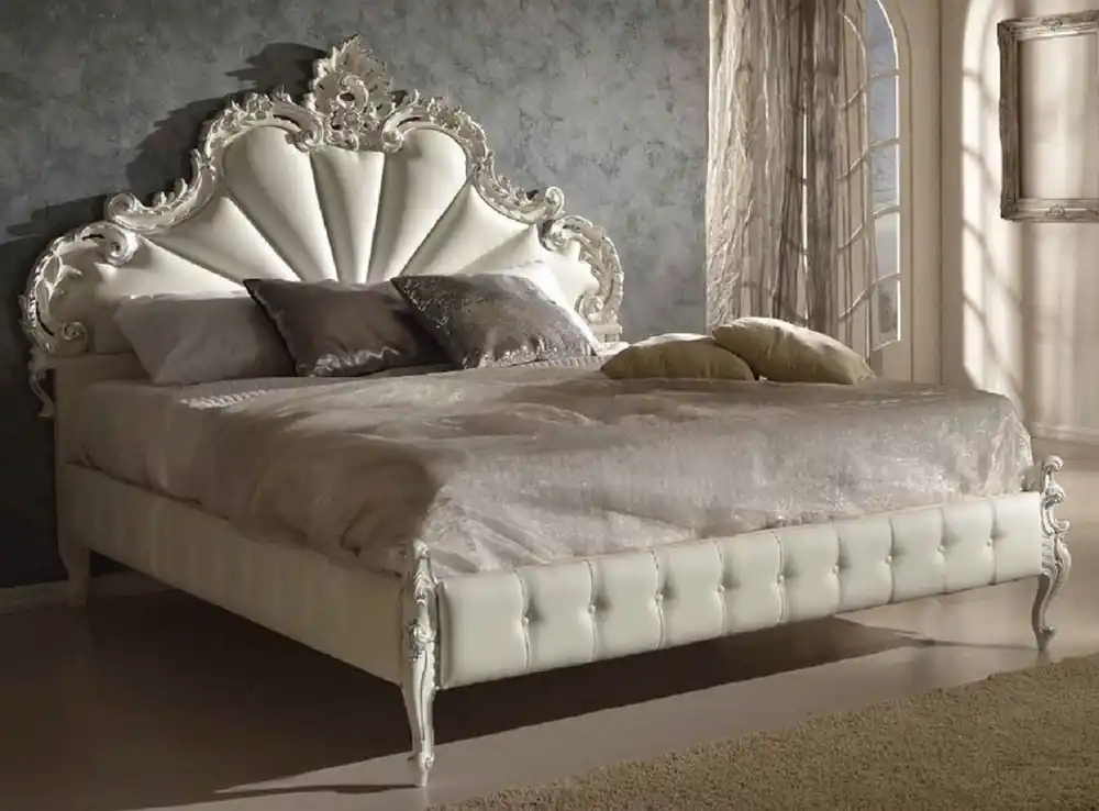Casa Padrino lit double baroque de luxe blanc / argent - Magnifique lit en bois massif de style baroque - Mobilier de Chambre et d'Hôtel Baroque - Qualité de luxe - Fabriqué en Italie Preisknaller