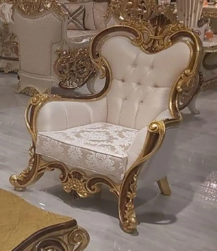 Must-Have Casa Padrino fauteuil de salon baroque de luxe crème / marron / or - Magnifique fauteuil avec motif - Meuble de salon baroque fait main