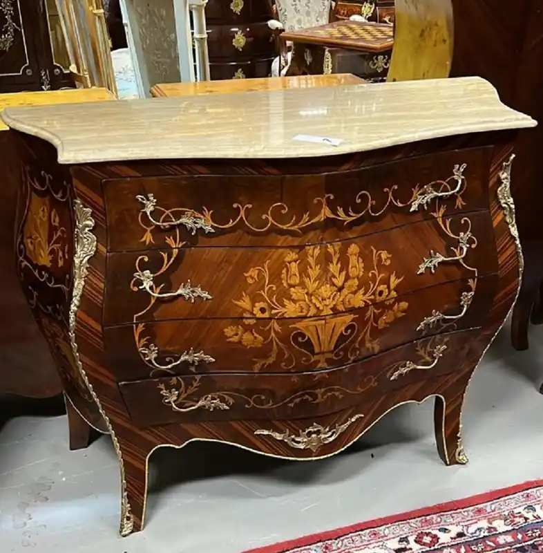 Schneller Versand Casa Padrino commode baroque marron foncé / marqueterie marron / or / crème - Commode fait main en bois massif avec 4 tiroirs et plateau en marbre - Mobilier Baroque