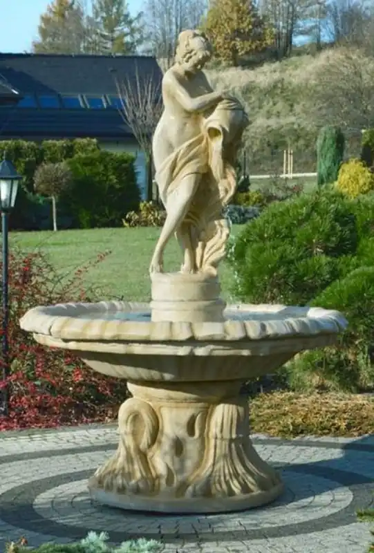 Preis Gesenkt Casa Padrino fontaine Art Nouveau femme avec cruche sable Ø 155 x H. 218 cm - Magnifique Fontaine de Décoration de Jardin - Accessoires de Décoration de Jardin Baroque & Art Nouveau
