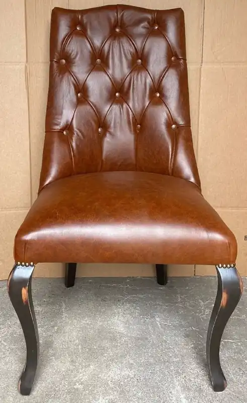 Casa Padrino Chaise de Salle à Manger en Cuir Chesterfield Marron / Noir Antique - Chaise en Cuir Véritable - Meubles de Salle à Manger en Cuir Chesterfield Kracherpreis