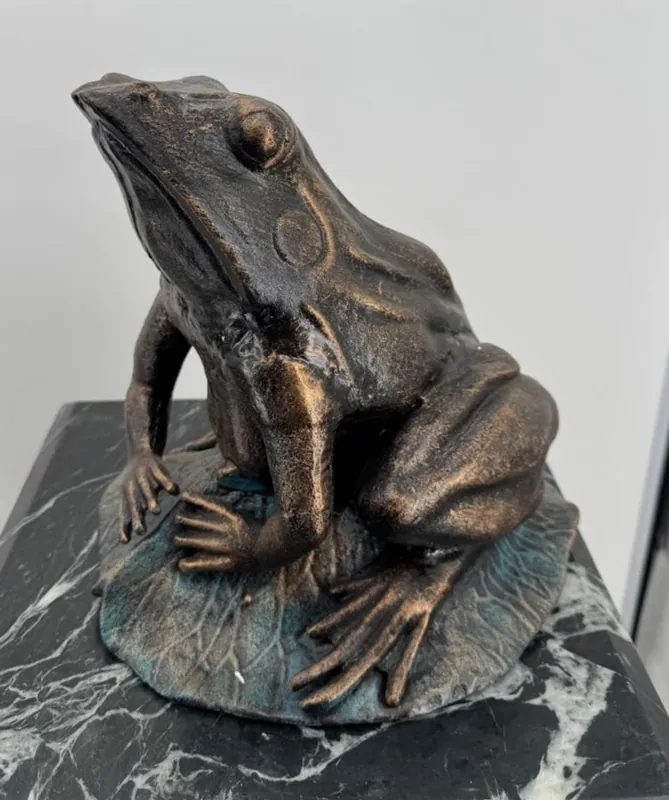 Casa Padrino Gusseisen Deko Frosch Bronze / Türkis H. 24 cm - Deko Figur Schneller Versand