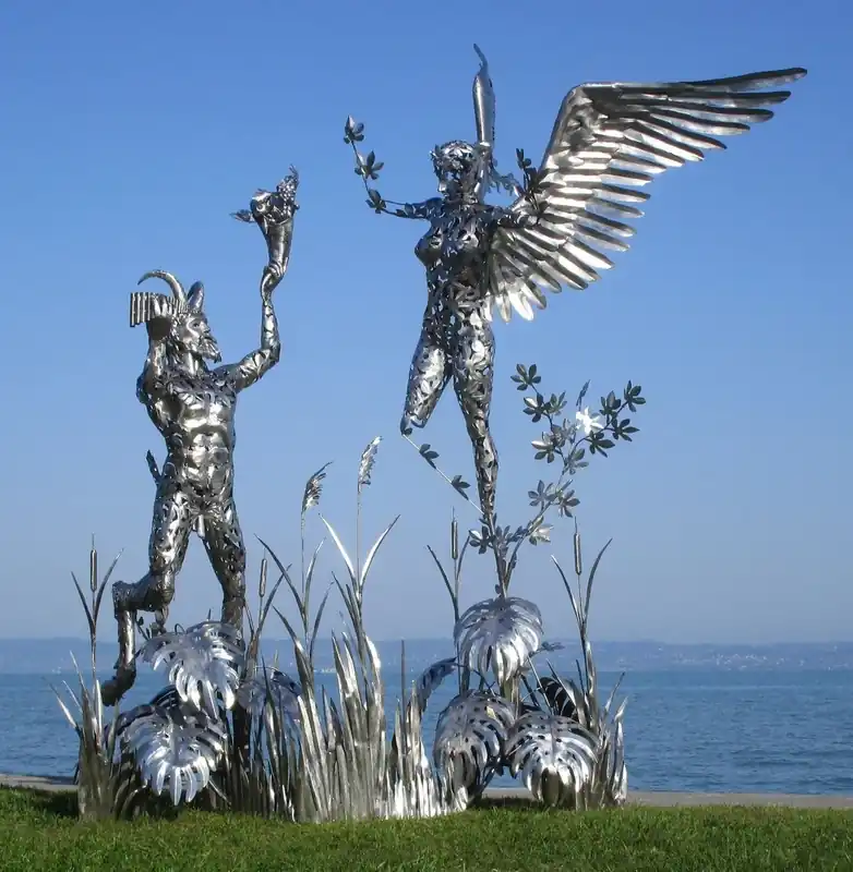 Casa Padrino scultura decorativa di lusso angelo e pan argento 325 x 173 x A. 370 cm - Enorme scultura in acciaio inox - Enorme figura decorativa da giardino - Sculture da giardino Online Kaufen