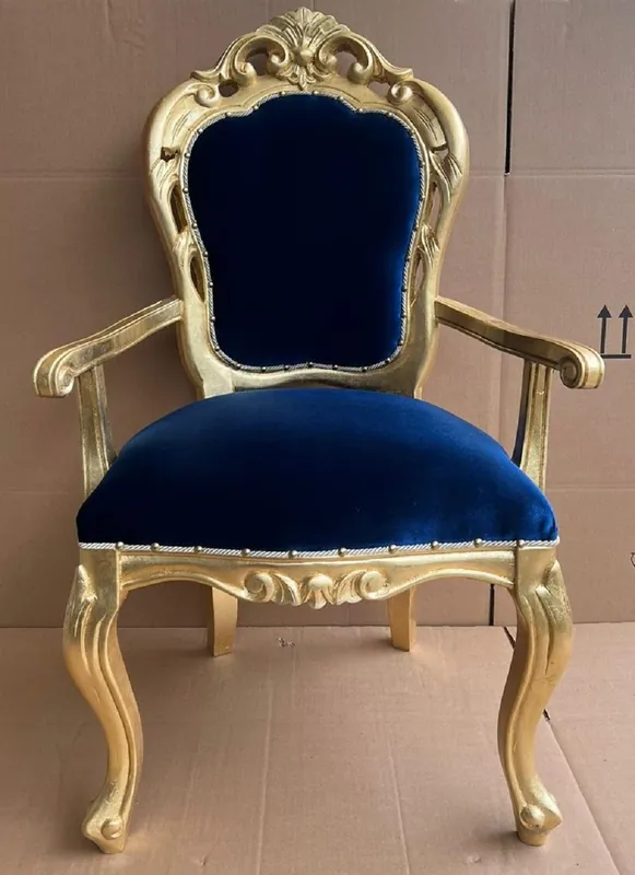 Casa Padrino sedia da pranzo barocco di lusso blu royal / oro - Sedia in stile barocco fatta a mano con braccioli ed elegante tessuto in velluto - Mobile da pranzo in stile barocco Mega-Angebot